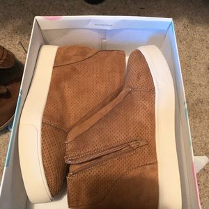 Soda hidden heels sneakers